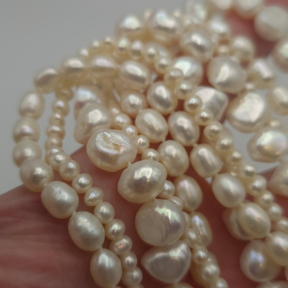 19 Inch Sterling Silver Triple Strand Genuine Pearls Necklace B212 - Picture 4 of 8